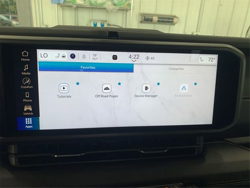 Used 2025 Jeep Gladiator Sport image 31