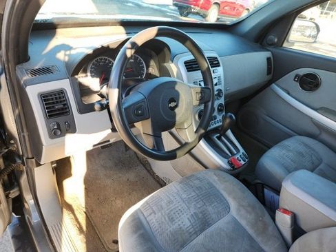 Used 2005 Chevrolet Equinox LS w/ Preferred Equipment Group image 9