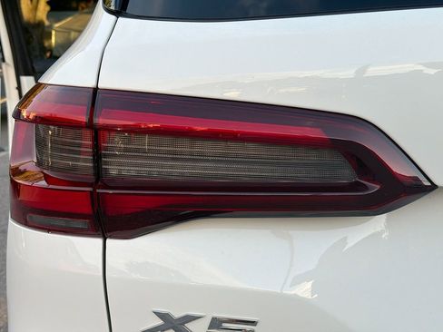 Used 2022 BMW X5 sDrive40i image 10