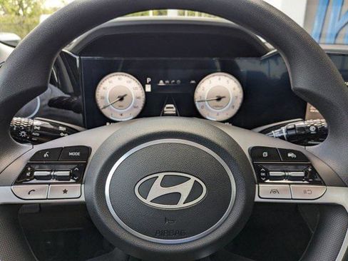 New 2024 Hyundai Elantra SEL image 19