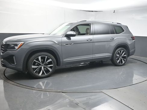 New 2026 Volkswagen Atlas SEL Premium R-Line AWD/4WD image 4