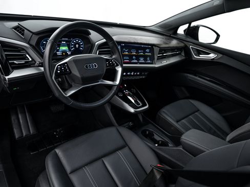 Certified 2024 Audi Q4 e-tron Premium w/ Convenience Package AWD/4WD image 8