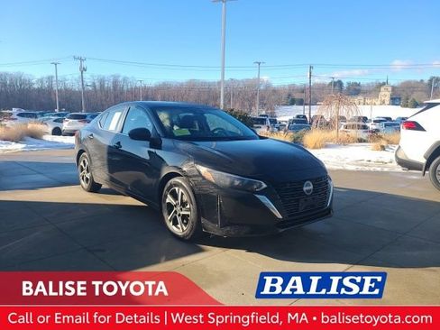 Used 2025 Nissan Sentra SV image 1