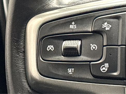 Used 2022 Chevrolet Silverado 1500 LTZ w/ Safety Package II image 16