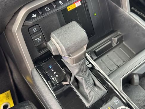 Used 2024 Toyota Tundra Limited image 20