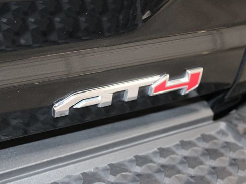 Used 2024 GMC Canyon AT4 AWD/4WD image 25