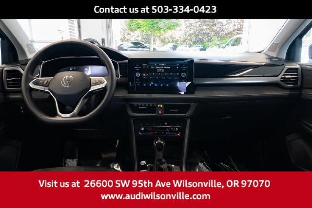 Used 2025 Volkswagen Taos SE AWD/4WD image 9