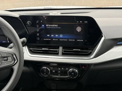 New 2026 Chevrolet Trax LT image 23