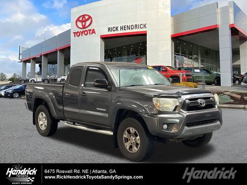 Used 2013 Toyota Tacoma 4x4 Access Cab V6 w/ TRD Off-Road Pkg image 1