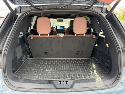 Used 2025 Lincoln Aviator Reserve image 14