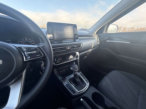 Used 2023 Kia Seltos LX AWD/4WD image 19