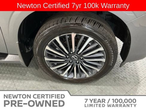 Used 2025 Nissan Armada Platinum Reserve AWD/4WD image 88