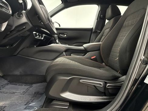 Used 2025 Honda HR-V Sport image 15