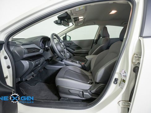 Used 2025 Subaru Crosstrek 2.0i Premium w/ Convenience Package #2 AWD/4WD image 11
