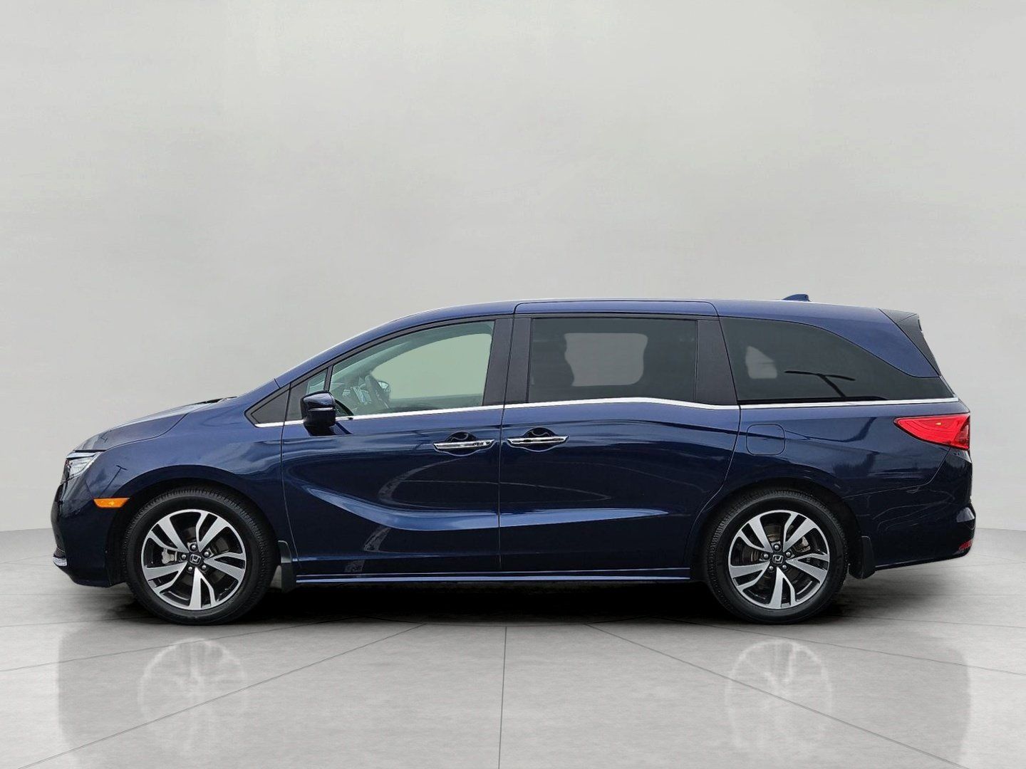 Used 2024 Honda Odyssey Touring image 5