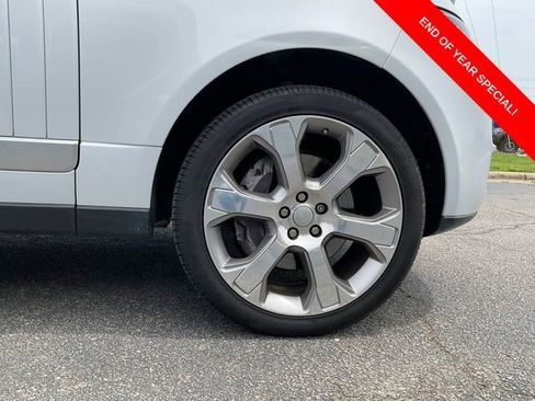 Used 2017 Land Rover Range Rover Supercharged image 9