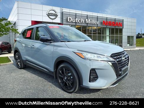 Certified 2023 Nissan Kicks SR FWD image 1