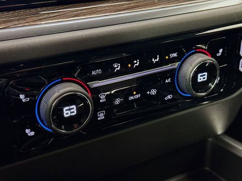 Used 2024 Chevrolet Silverado 1500 LT Trail Boss w/ Convenience Package II image 18