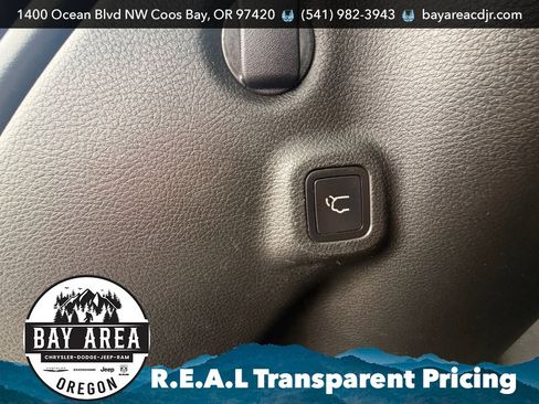 Used 2024 Jeep Compass Trailhawk w/ Trailhawk Elite Group AWD/4WD image 27
