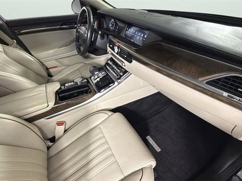 Used 2018 Genesis G90 3.3T Premium image 36