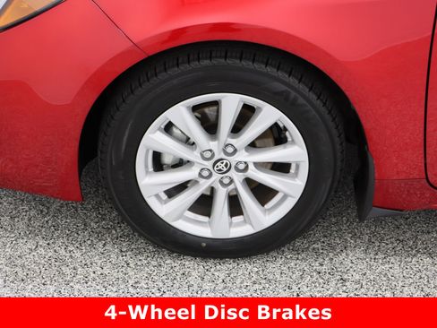 Used 2025 Toyota Corolla SE image 11