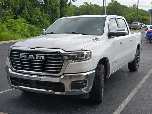 Used 2025 RAM 1500 Laramie AWD/4WD image 10