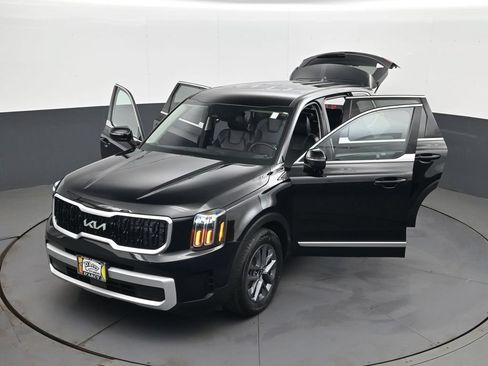 Used 2024 Kia Telluride LX AWD/4WD image 30