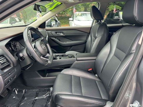 Used 2023 Nissan Rogue SV w/ SV Premium B Package AWD/4WD image 25