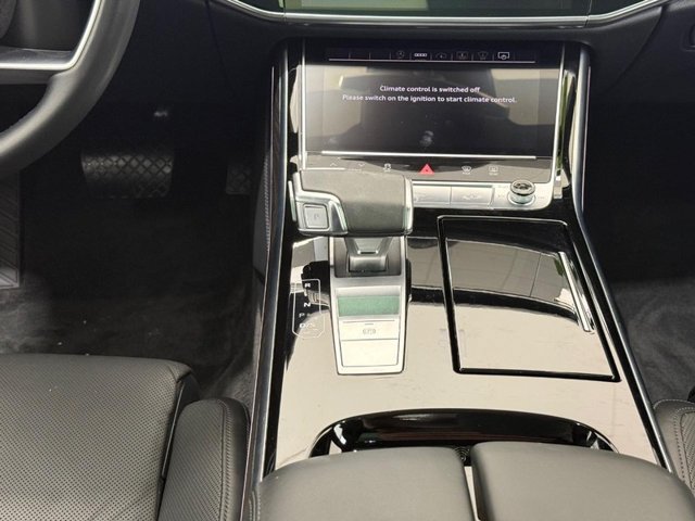 Used 2022 Audi A8 L 3.0T AWD/4WD image 11