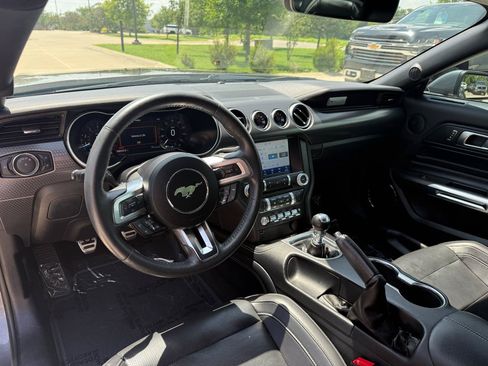 Used 2021 Ford Mustang GT Premium w/ GT Performance Package RWD image 9