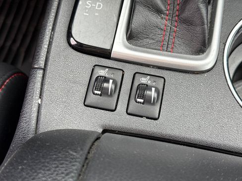 Used 2019 Toyota Highlander SE AWD/4WD image 15