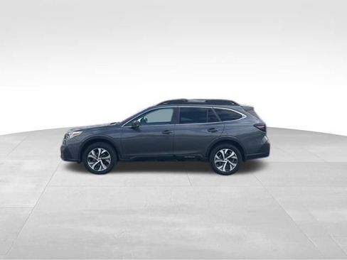 Used 2022 Subaru Outback Limited image 2