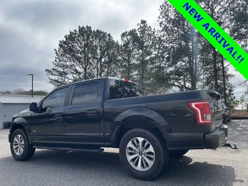 Used 2017 Ford F150 XL w/ Equipment Group 101A Mid image 4
