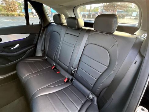 Certified 2022 Mercedes-Benz GLC 300 image 20