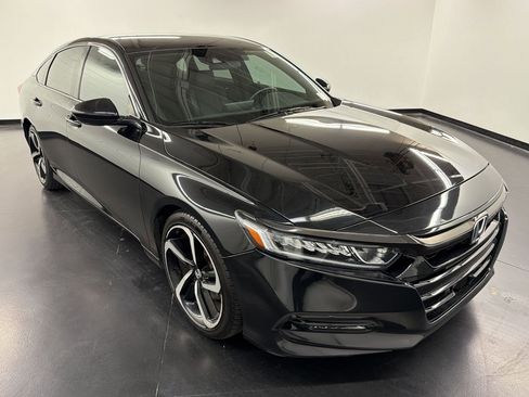 Used 2018 Honda Accord Sport image 7