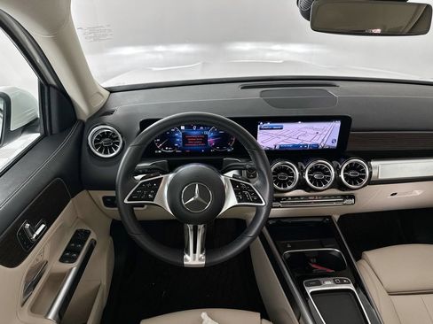 Used 2026 Mercedes-Benz GLB 250 4MATIC image 21