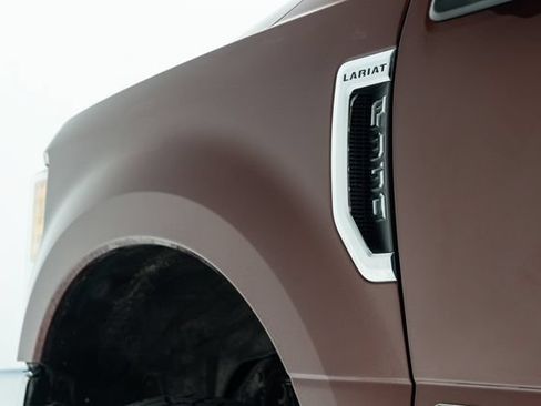 Used 2017 Ford F350 Lariat w/ Lariat Value Package AWD/4WD image 21