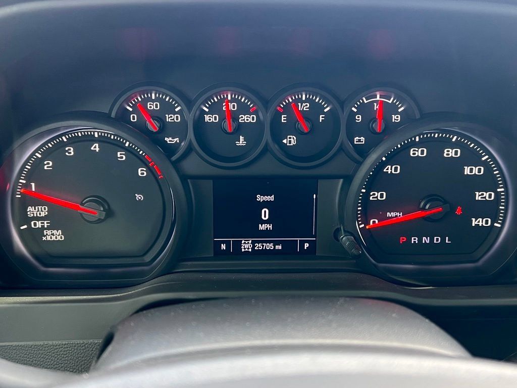 Used 2026 Chevrolet Silverado 1500 Custom AWD/4WD image 17