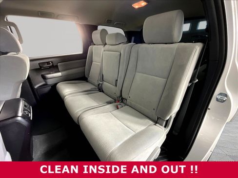 Used 2022 Toyota Sequoia SR5 AWD/4WD image 22