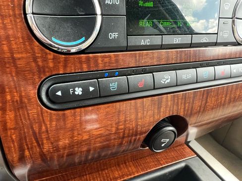 Used 2010 Ford Expedition Eddie Bauer RWD image 20