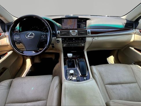 Used 2014 Lexus LS 460 AWD w/ Comfort Package image 7