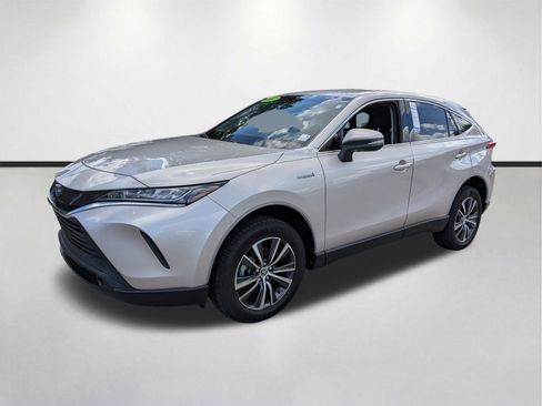 Used 2021 Toyota Venza LE AWD/4WD image 8