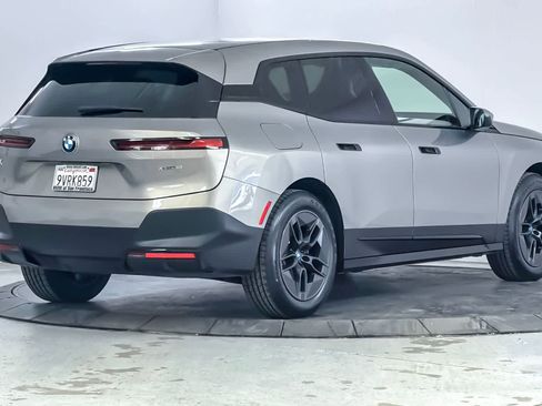 Used 2024 BMW iX xDrive50 w/ Convenience Package AWD/4WD image 2