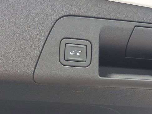 Used 2025 Buick Envision Avenir AWD/4WD image 15