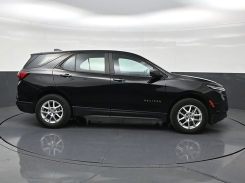 Used 2024 Chevrolet Equinox LS FWD image 6