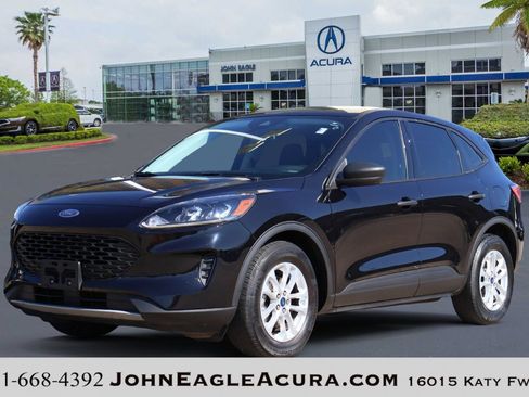 Used 2022 Ford Escape S image 1