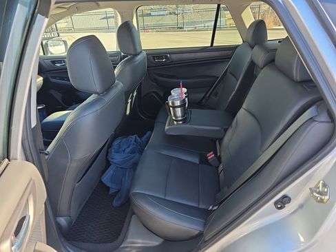 Used 2016 Subaru Outback 2.5i Limited image 7