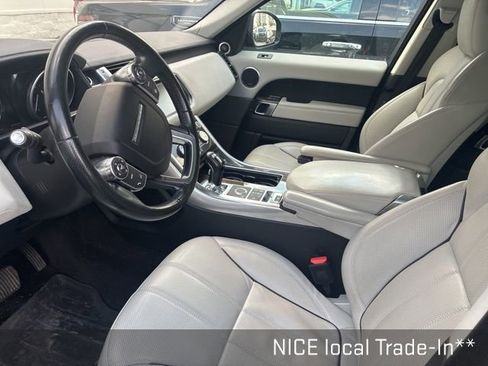 Used 2016 Land Rover Range Rover Sport HSE image 9