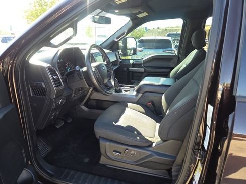 Used 2018 Ford F150 XLT w/ Equipment Group 302A Luxury AWD/4WD image 14