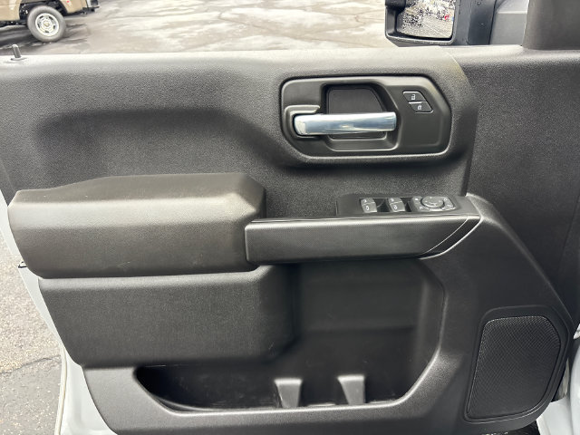Used 2025 Chevrolet Silverado 2500 Custom w/ Custom Value Package AWD/4WD image 11